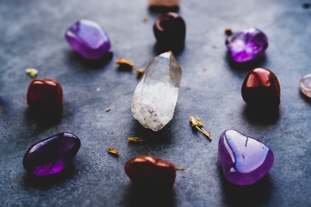 Crystal Grids 101: Combining Crystals And Sacred Geometry For Amplified Healing And Manifestation